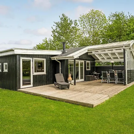 Three-bedroom In Hébergement de vacances